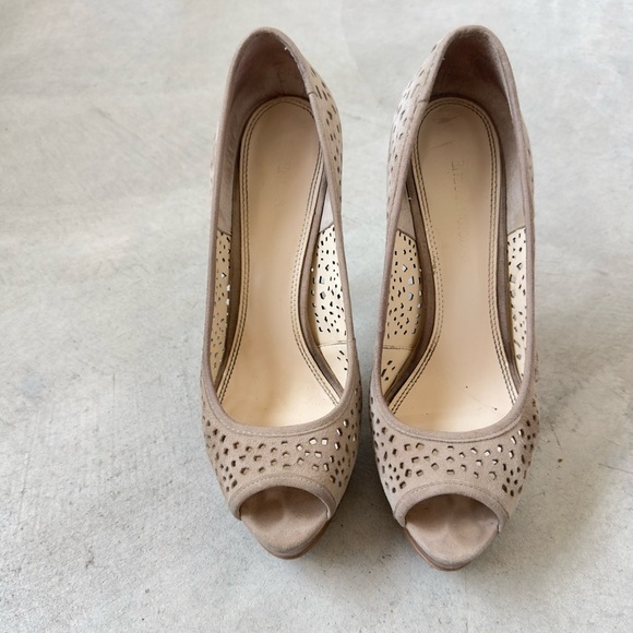 Enzo Angelioni Beige Suede Peep-Toe Platform Heels - Picture 1 of 4